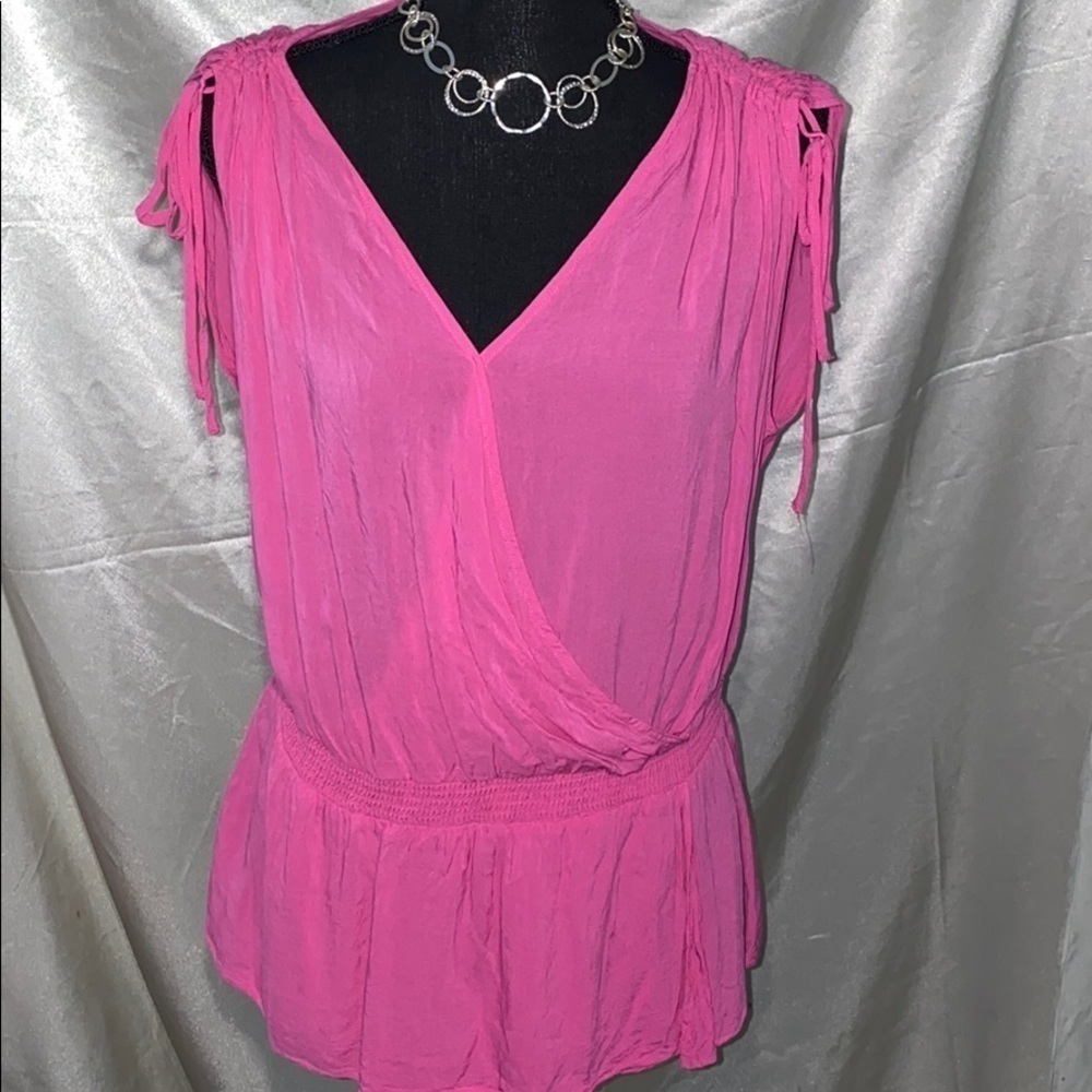 🌷Banana Republic Hot Pink Tie Shoulder Wrap Top - Picture 4 of 10